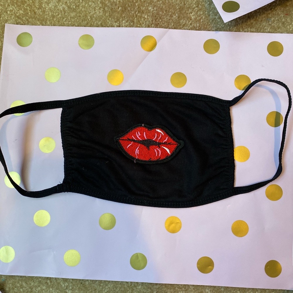 lip face mask